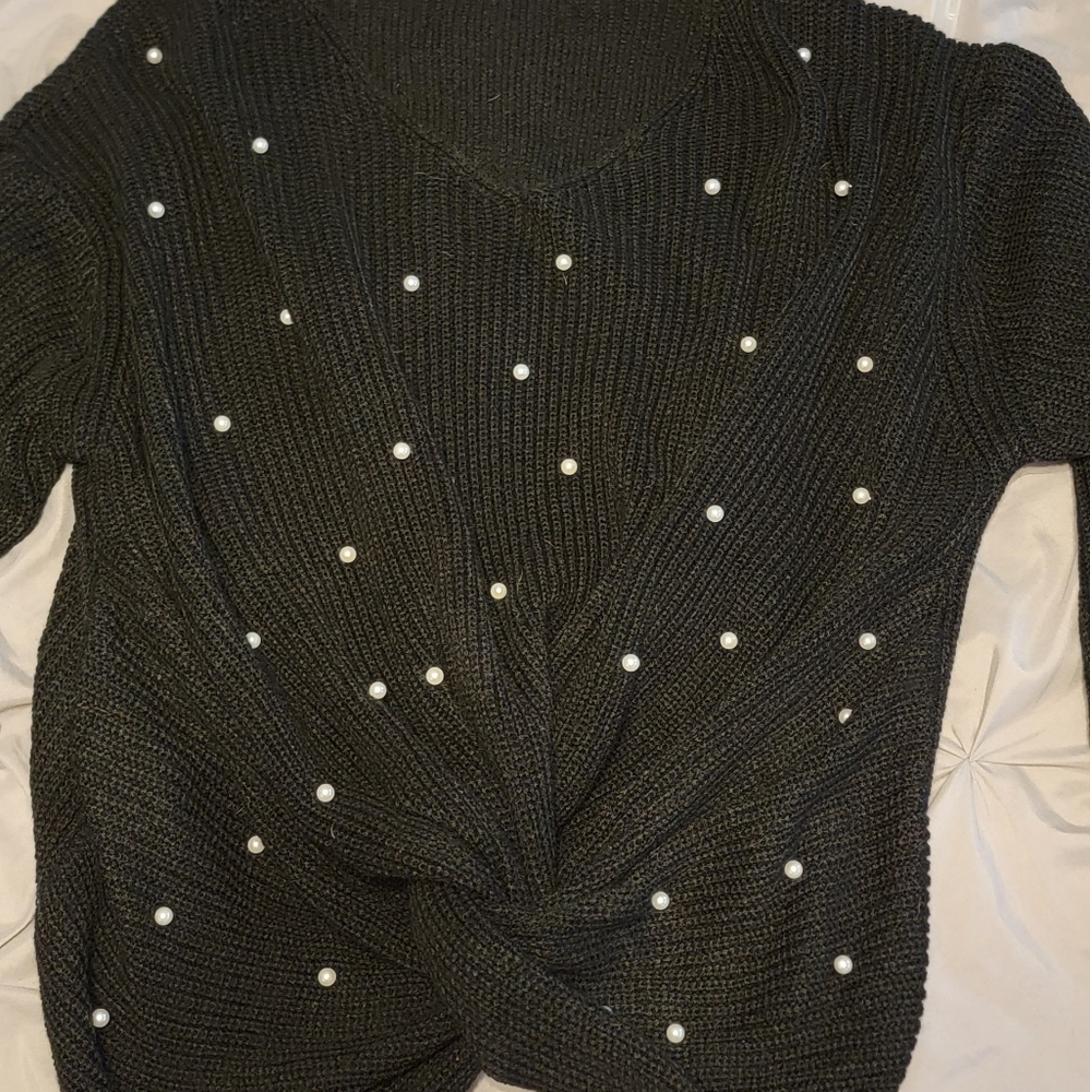 Super sexy twisted pearled sweater